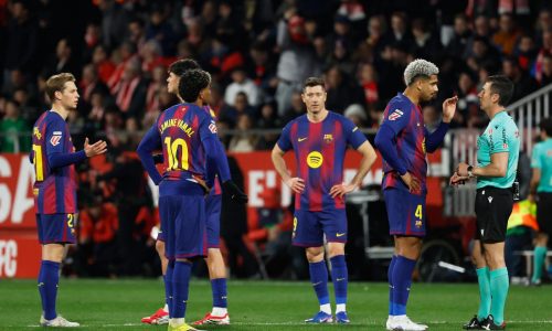 Barcelona busca recuperarse tras 2 derrotas seguidas cuando reciba a Levante en La Liga