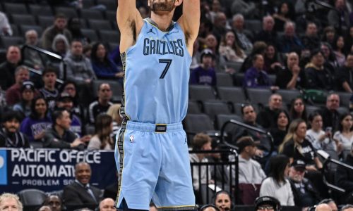 Grizzlies vencen 129-125 a Kings, que sufren 10ma derrota consecutiva, su peor racha en la campaña