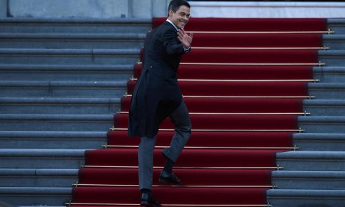 Rob Jetten, el primer ministro más joven de Holanda, jura el cargo y forma un gobierno en minoría