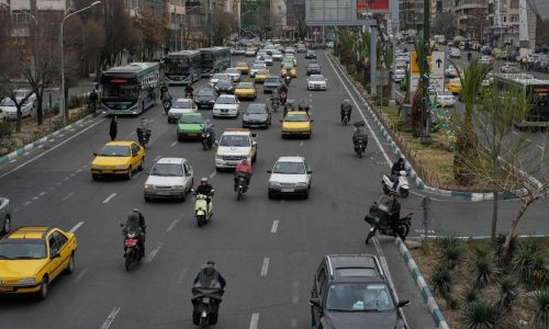 CIA publica instrucciones para iraníes que quieran contactarla, mientras EEUU sopesa atacar Irán