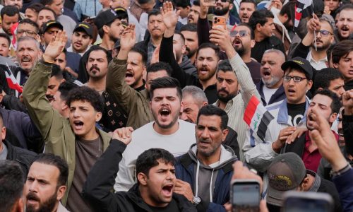 Comerciantes en Bagdad protestan por nuevos aranceles ante un descenso de ingresos petroleros