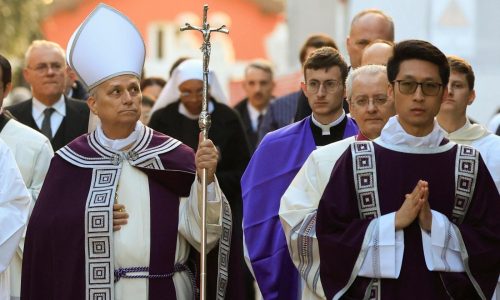 Pope laments ‘ashes of international law’ left by today’s conflicts in Ash Wednesday liturgy