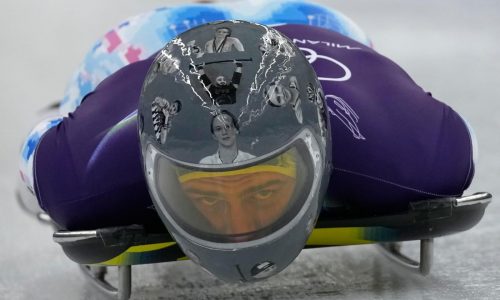 El ucraniano Vladyslav Heraskevych entrena de nuevo con casco vetado, pese a fallo del COI