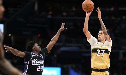 Wizards superan 116-112 a Kings con el mejor registro de puntos del novato Will Riley en la campaña