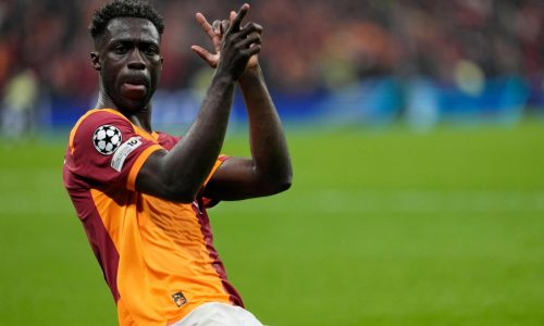 Galatasaray sorprende 5-2 a Juventus en repechaje de la Liga de Campeones