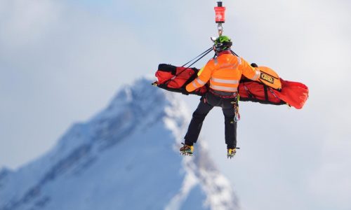 Lindsey Vonn regresa a EEUU tras accidente en descenso olímpico