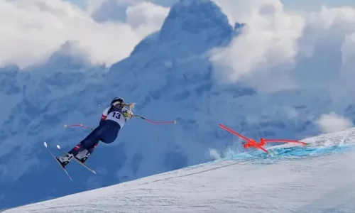 Lindsey Vonn Breaks Leg in Downhill Crash at Winter Olympics, in Stable Condition After Surgery