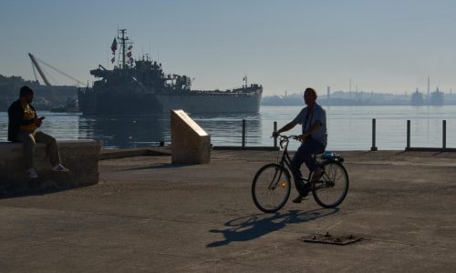 México descarta envío de combustible a Cuba ante amenaza de aranceles de EEUU