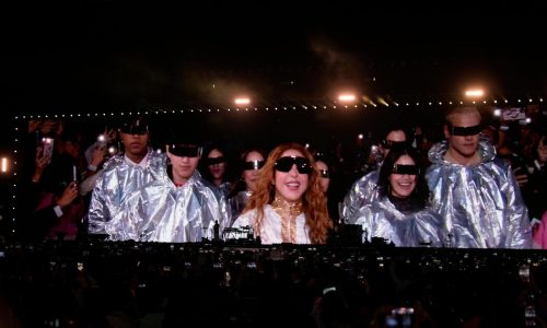 Caminar con la Loba, la experiencia de un concierto de Shakira desde la pasarela