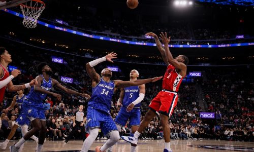El Magic vence 111-109 a los Clippers pese a 37 puntos de Kawhi Leonard