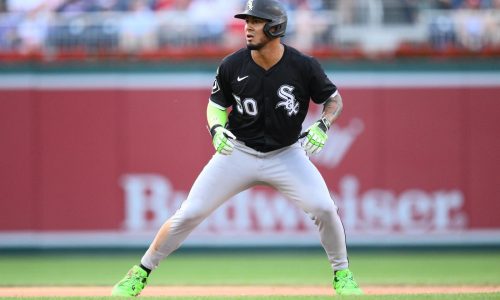 Lenyn Sosa sólo piensa en mejorar a pesar de su futuro incierto con los Medias Blancas