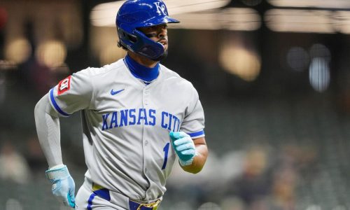Mets contratan al jardinero boricua MJ Melendez por 1 año