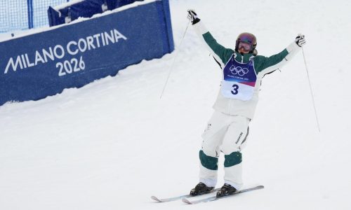 Jakara Anthony suma otro oro olímpico de estilo libre para Australia en debut de moguls dobles