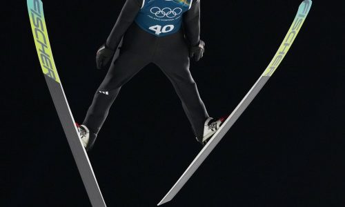 Organismo regulador niega ‘rumor’ de que saltadores alteran su anatomía para ganar distancia