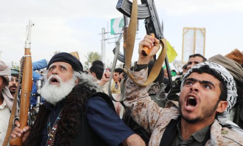 Consejo gobernante de Yemen nombra nuevo gabinete tras choques letales en el sur