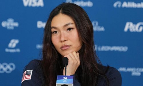 US snowboard star Chloe Kim calls for unity after Trump bashes teammate over immigrant crackdown