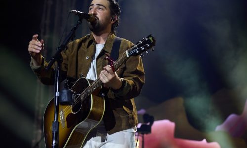 ‘Stick Season’ hitmaker Noah Kahan to play Target Field in August