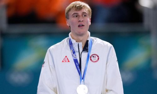 Ning Zhongyan sorprende a Jordan Stolz y corta su racha de oros en los 1.500 en Milán