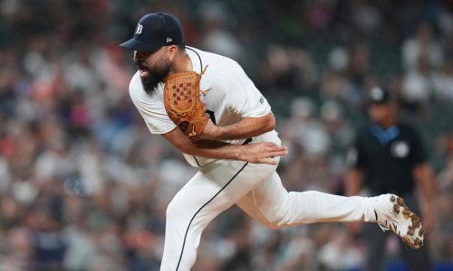 Piratas y el lanzador José Urquidy cierran contrato de 1 año por 1,5 millones de dólares