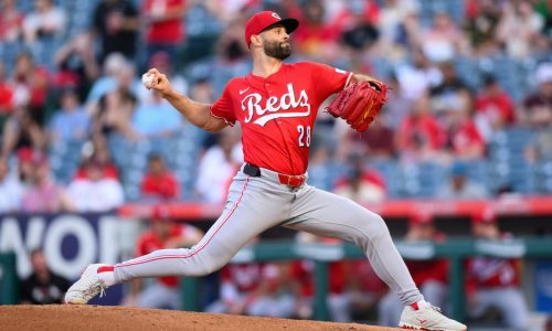 El lanzador Nick Martinez acuerda contrato de un año y 13 millones con los Rays, según fuente de AP