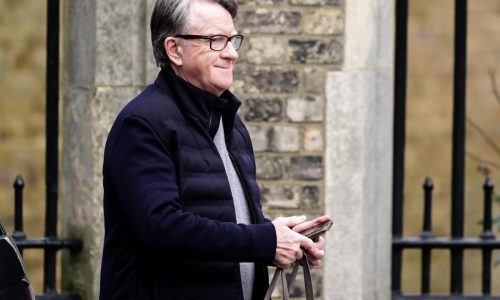 Policía británica arresta a Peter Mandelson, exembajador de Reino Unido, por vínculos con Epstein