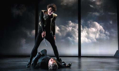 Theater review: Guthrie’s ‘Macbeth’ an impeccably executed examination of evil