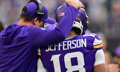 How did the Vikings grade out in the annual NFLPA report cards?