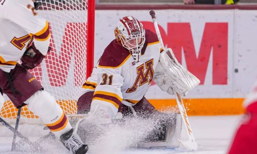 Men’s hockey: Gophers stun No. 2 Michigan