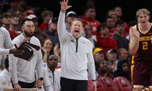 Gophers squander winnable home game against Maryland
