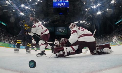 Olympic men’s hockey: Sweden advances to quarterfinal against U.S.