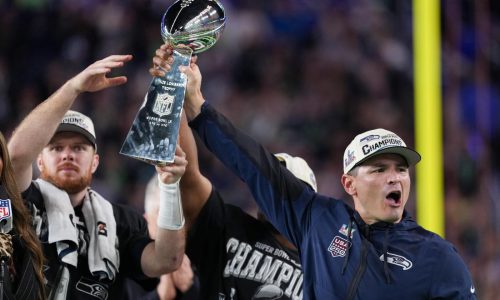 Tras coronarse en el Super Bowl, los Seahawks enfrentan desafíos para repetir como campeones