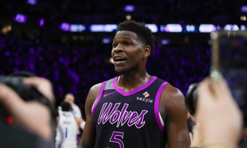 Anthony Edwards anota 40 puntos y Wolves propinan a Mavericks su 10ma derrota seguida