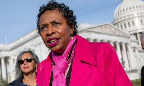Presidenta de Caucus Negro del Congreso dice que video enviado por Trump es “racista y prejuicioso”