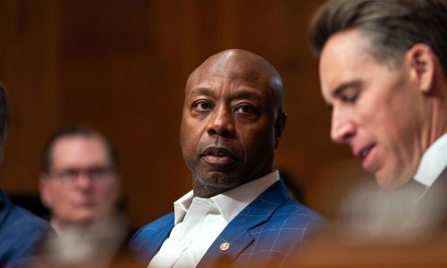 Republicanos critican a Trump por publicación racista en redes sociales