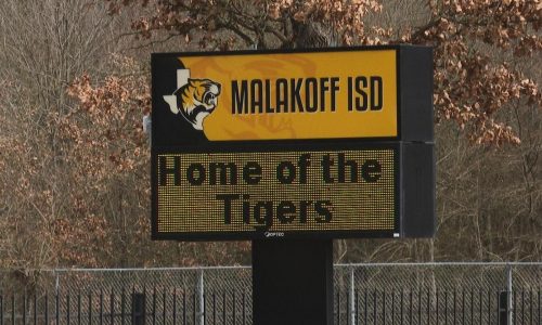 Some US schools cancel class pictures after online claims surrounding Epstein