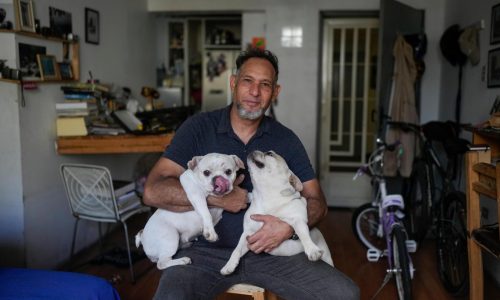 Una mezcla de esperanza y temor prevalece en Venezuela tras cambio de gobierno impuesto por EEUU