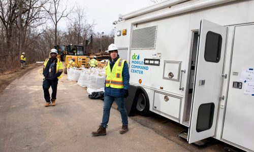 Trump aprueba ayuda por desastre a Washington por derrame de aguas residuales en el río Potomac