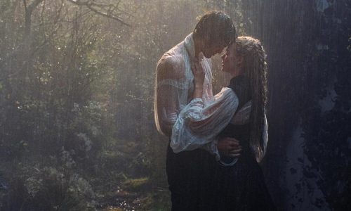 ¿Una película que se toma libertades con “Wuthering Heights”?, a los expertos les parece bien
