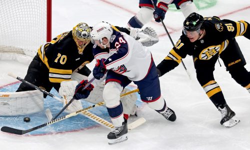 Bruins return to play with big win over Columbus, 4-2