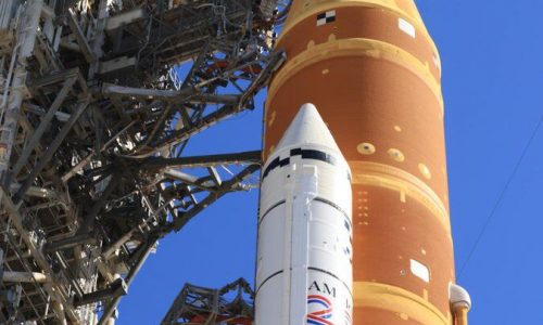 NASA delays astronaut moon mission again after new rocket problem