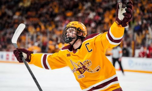 Gophers blitz Badgers to complete weekend sweep