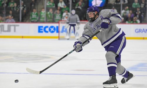 Men’s hockey: For St. Thomas’ Chase Cheslock, it’s all about the assist