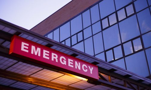 Man pursued by federal officers crashes in St. Paul, sustains non-life threatening injuries
