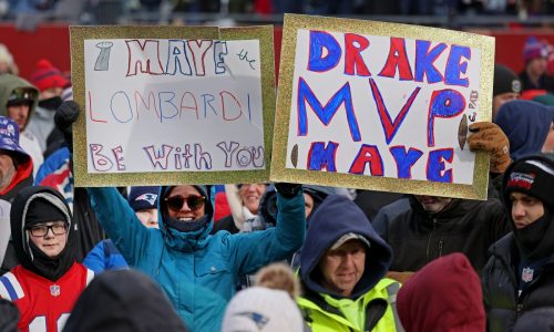 Patriots send-off rally turns into surprise trip to Super Bowl for Massachusetts dad, son
