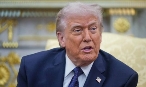 Fin de la sintonía: La guerra con Irán muestra grietas en el apoyo mediático conservador a Trump