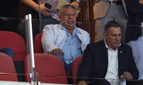 Argentina: Se pospone indagatoria a Tapia por supuestas irregularidades en la AFA