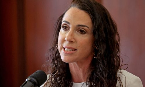 Battenfeld: Auditor Diana DiZoglio needs a knockout punch