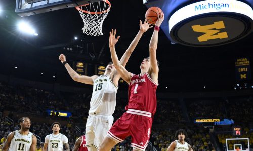 Moore: Don’t let Congress ruin college sports