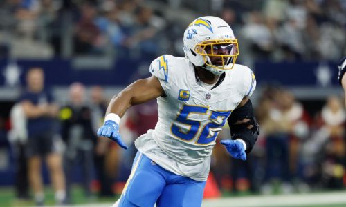 Cazamariscales Khalil Mack acuerda contrato de 1 año y 18 millones con Chargers, de acuerdo a AP