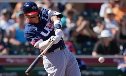 EEUU luce su bateo en paliza de 15-1 sobre Gigantes antes del Clásico Mundial